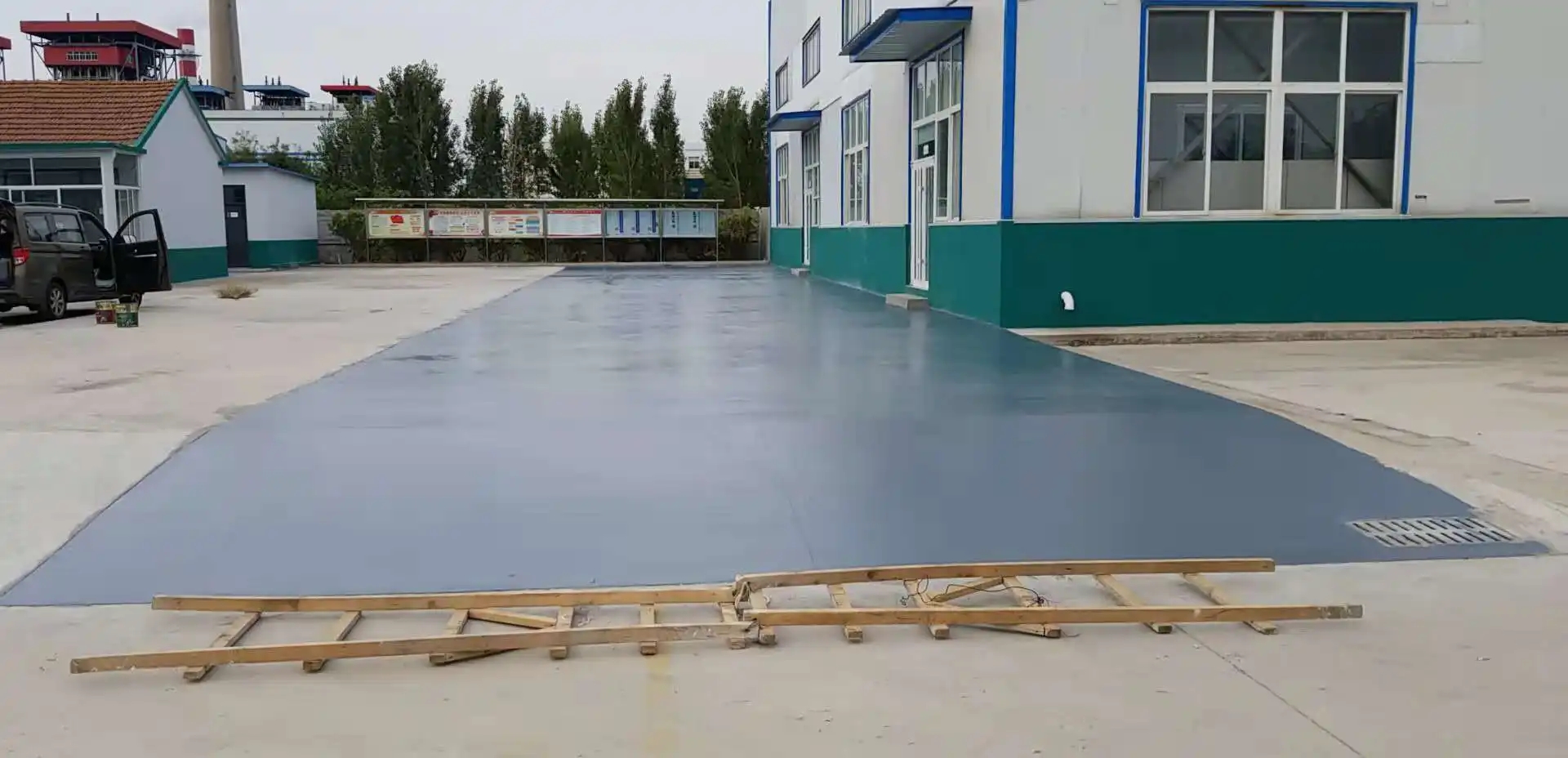 昌江车间厂房地坪漆修补翻新